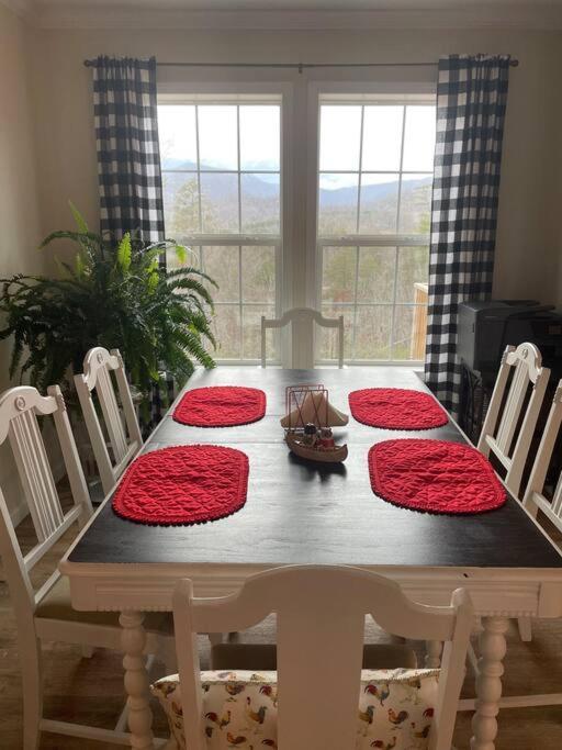 Mountain Views, Pets Welcome-Lake And River Access Lake Lure Exterior photo
